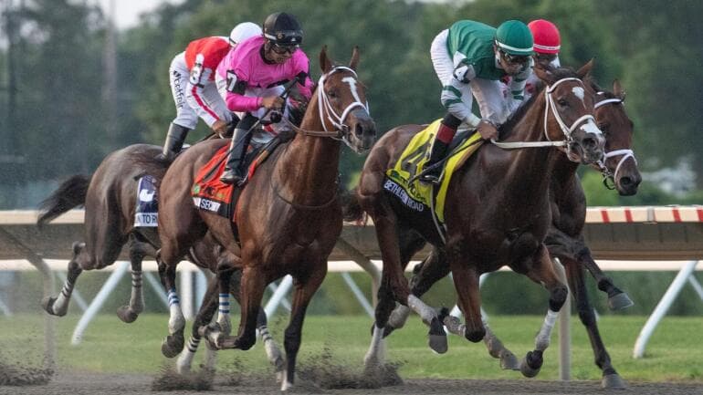 kentucky-derby-horse-racing