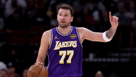 Lakers' Luka DonÄiÄ reportedly set to return from Spain ahead of opening playoff series after injury treatment
