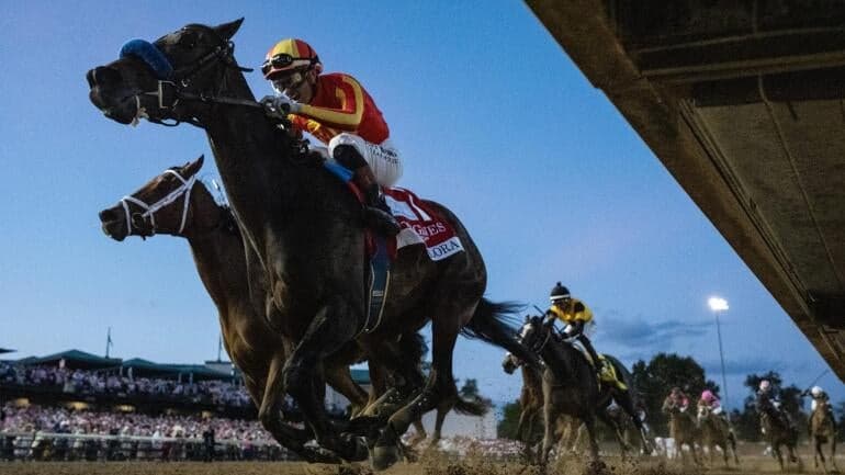 kentucky-derby-horse-racing