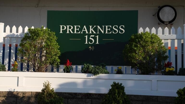 laurel-park-horse-racing