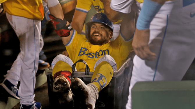 schwarber-red-sox-cart-getty.png